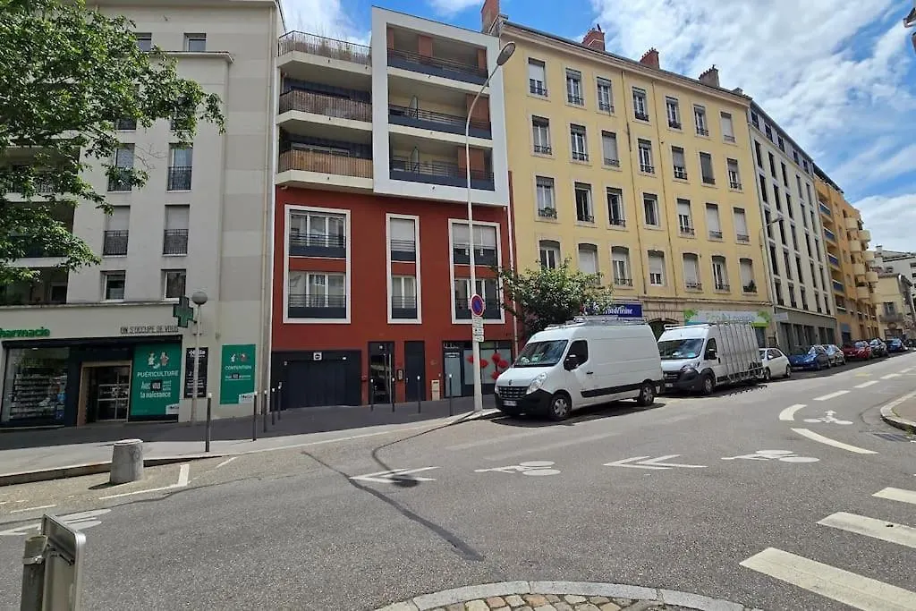 Appartement Bnbgones - Le Cosy Saint Louis - Metro Jean Mace Et Saxe Gambetta Lyon